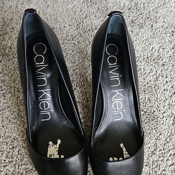 Calvin Klein Black Heels 8.5 - Picture 4 of 9